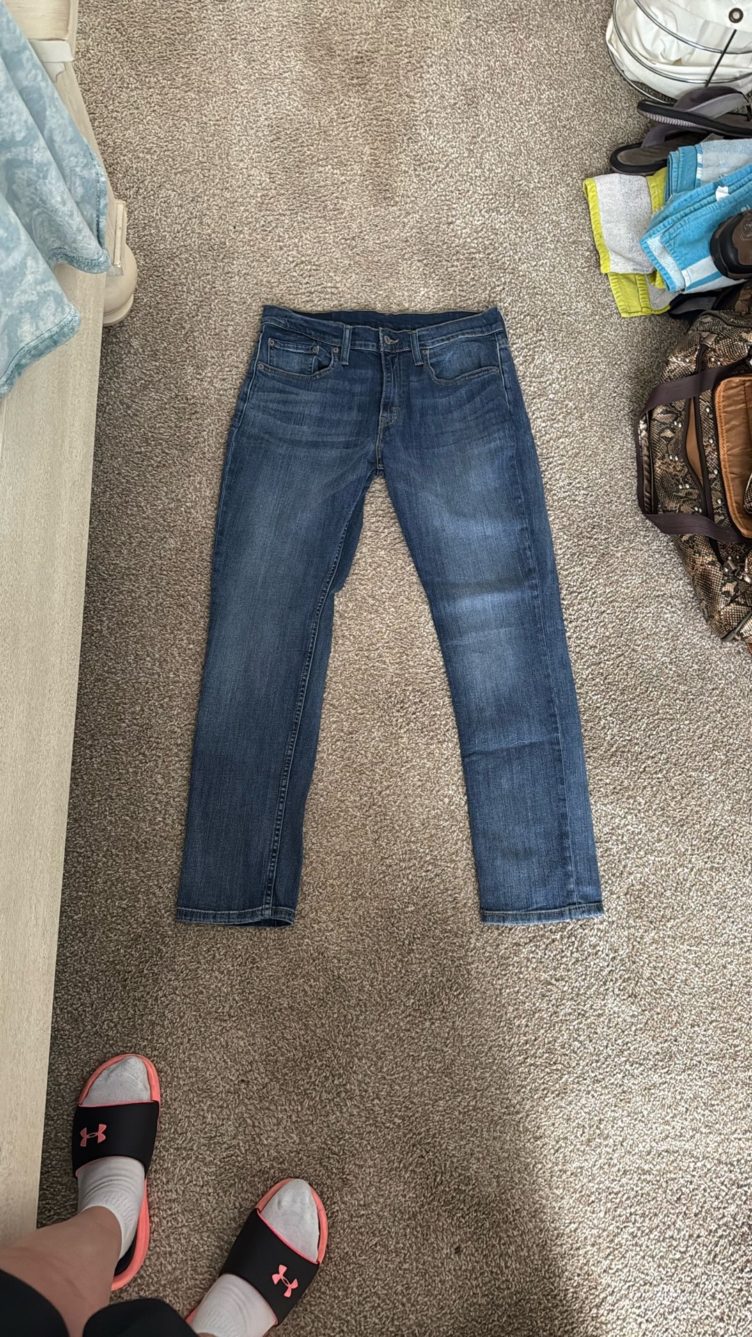Mens Size 32-30 LEVI Strauss 511 Blue Jeans