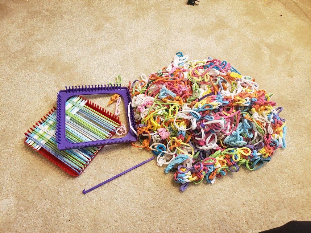 Weaving Loom - Set of 2 with TONS of bands!