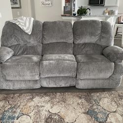 Reclining Sofa 2 Months Old Pet And Smoke Free
