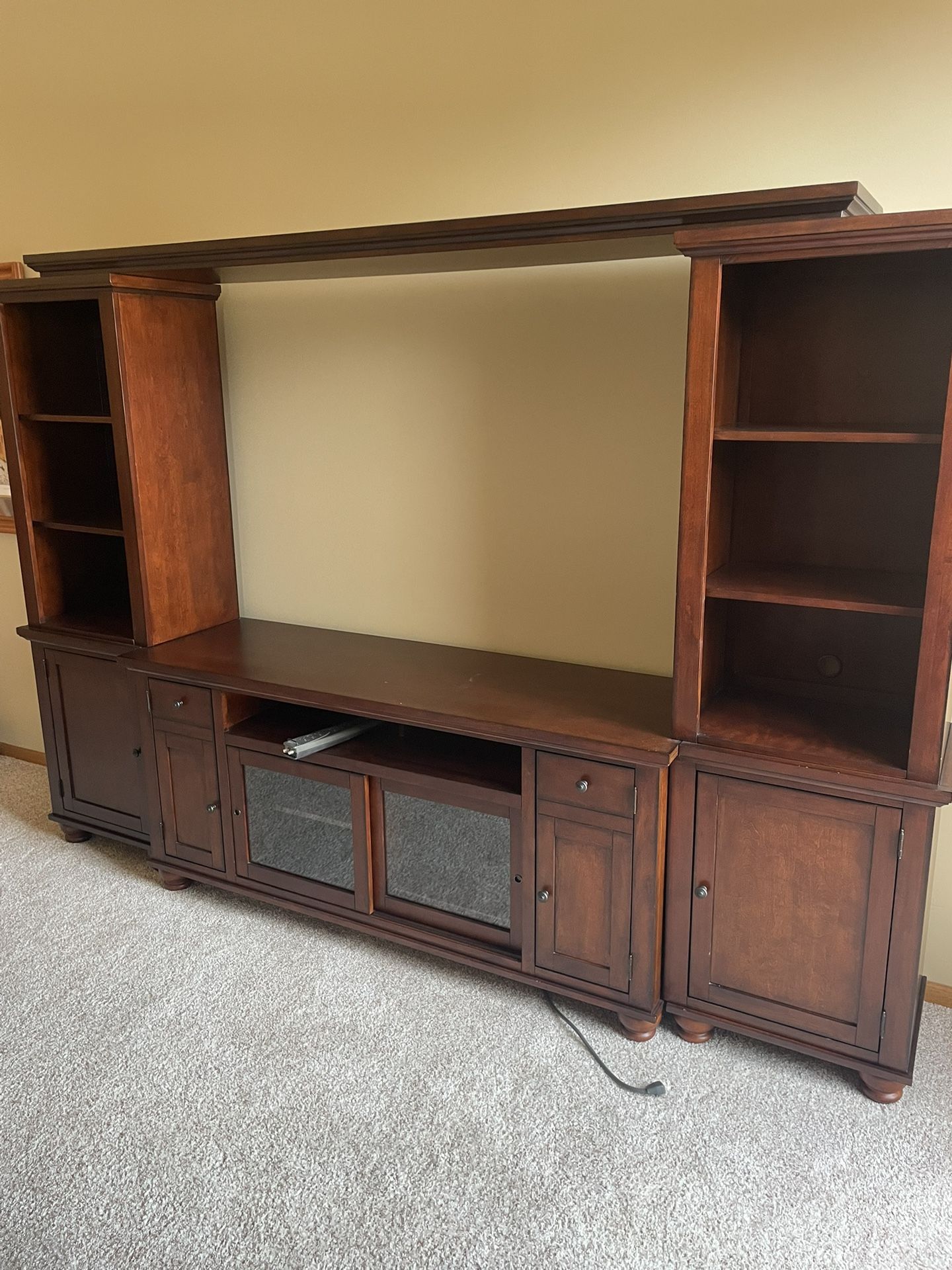 Great Condition Entertainment Center