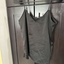 Uniqlo Black V Neck Cami Top Size XS