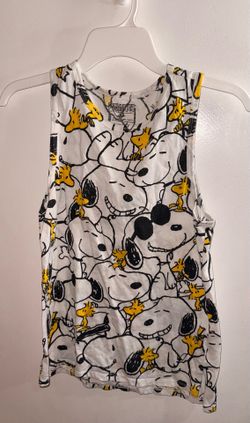 Peanuts Snoopy Women’s Medium Shirt