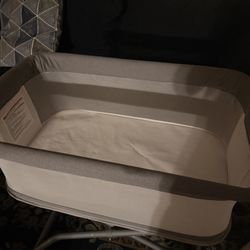 Baby Crib Almost New My Baby Don’t Liked
