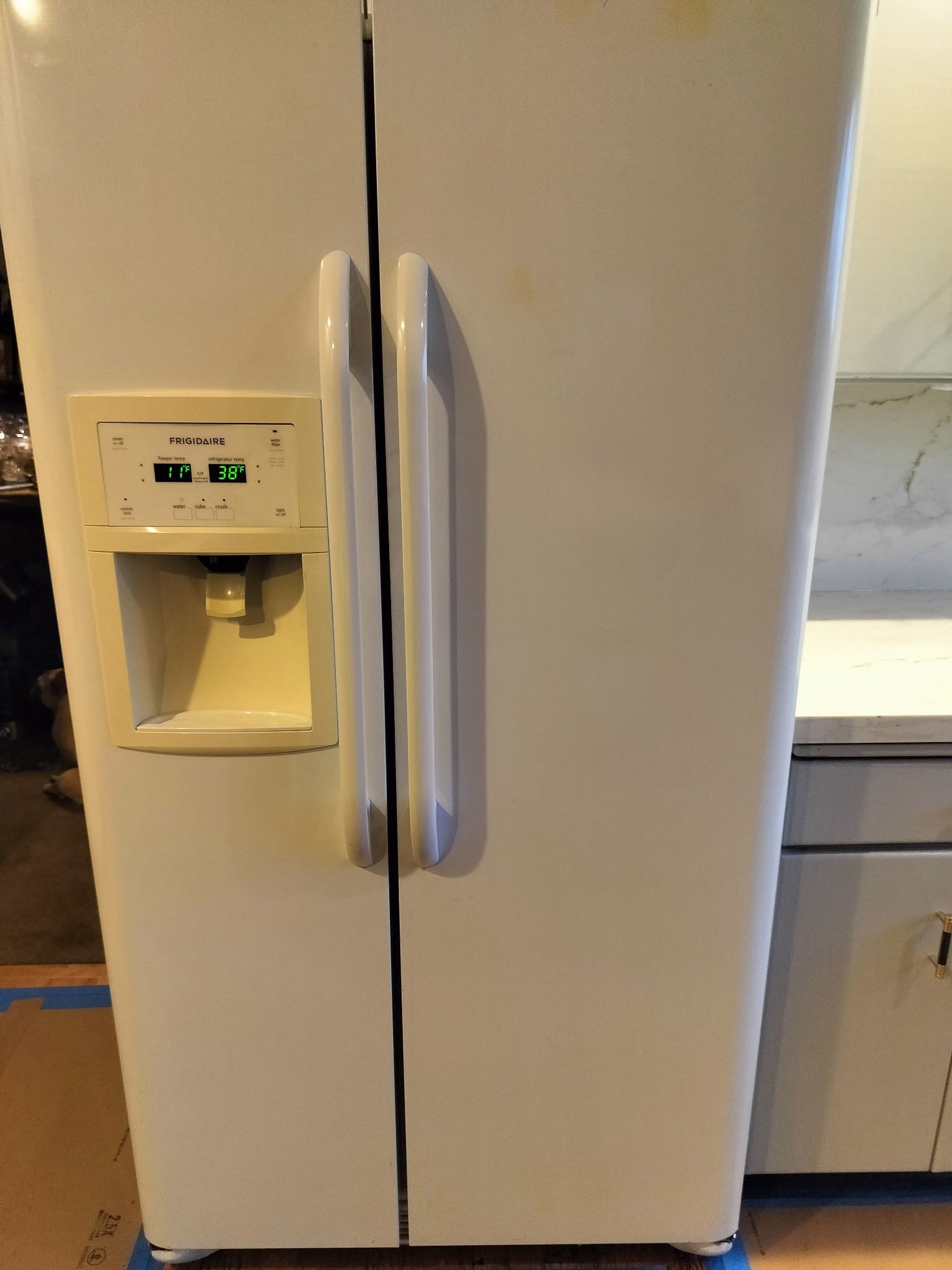 2014 FRIGIDAIRE REFRIGERATOR