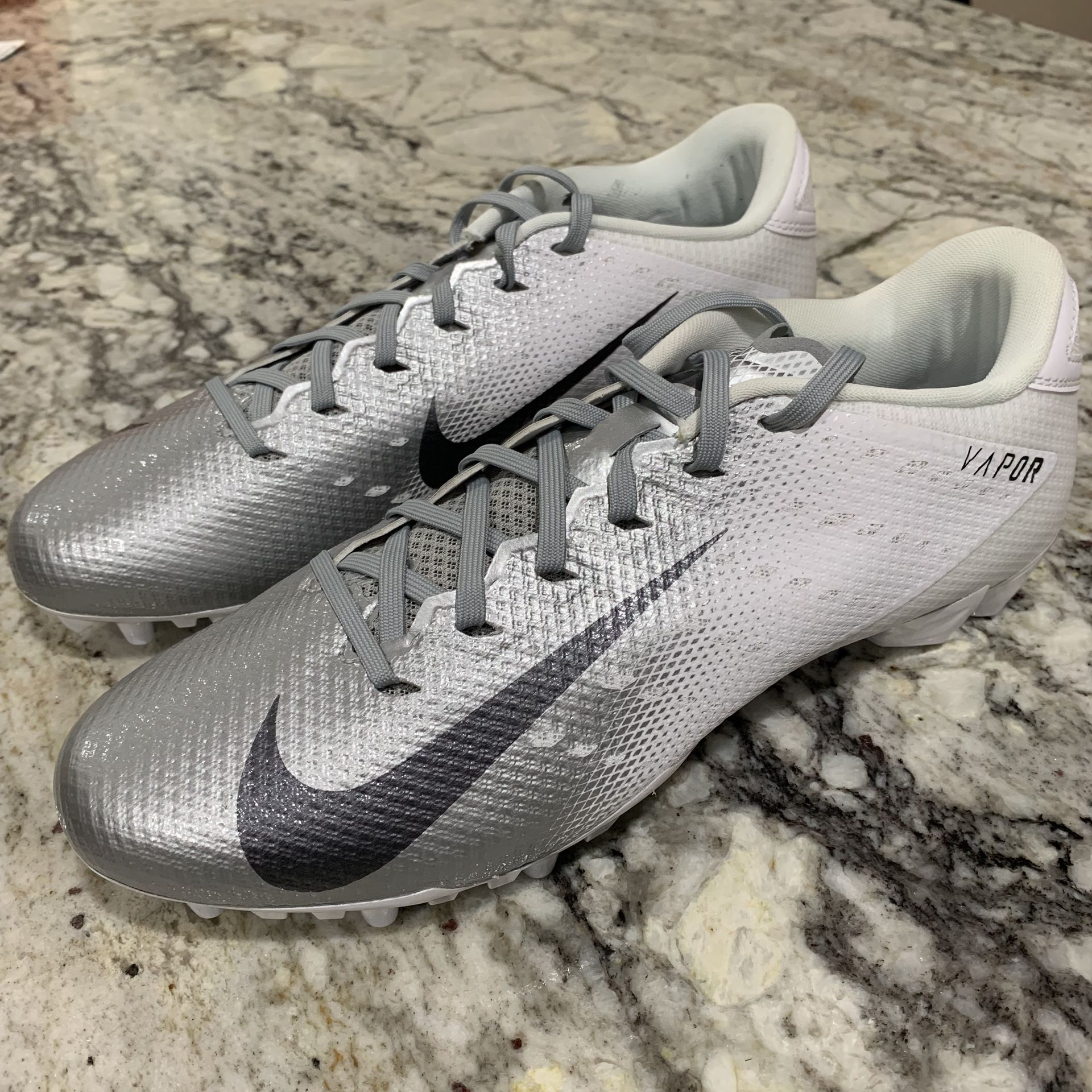 New Nike Vapor Untouchable Speed 3 TD Men’s Football Cleat 917166 101
