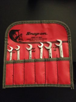 Snap On C65D ignition Midget Wrench Set with snap on red bag