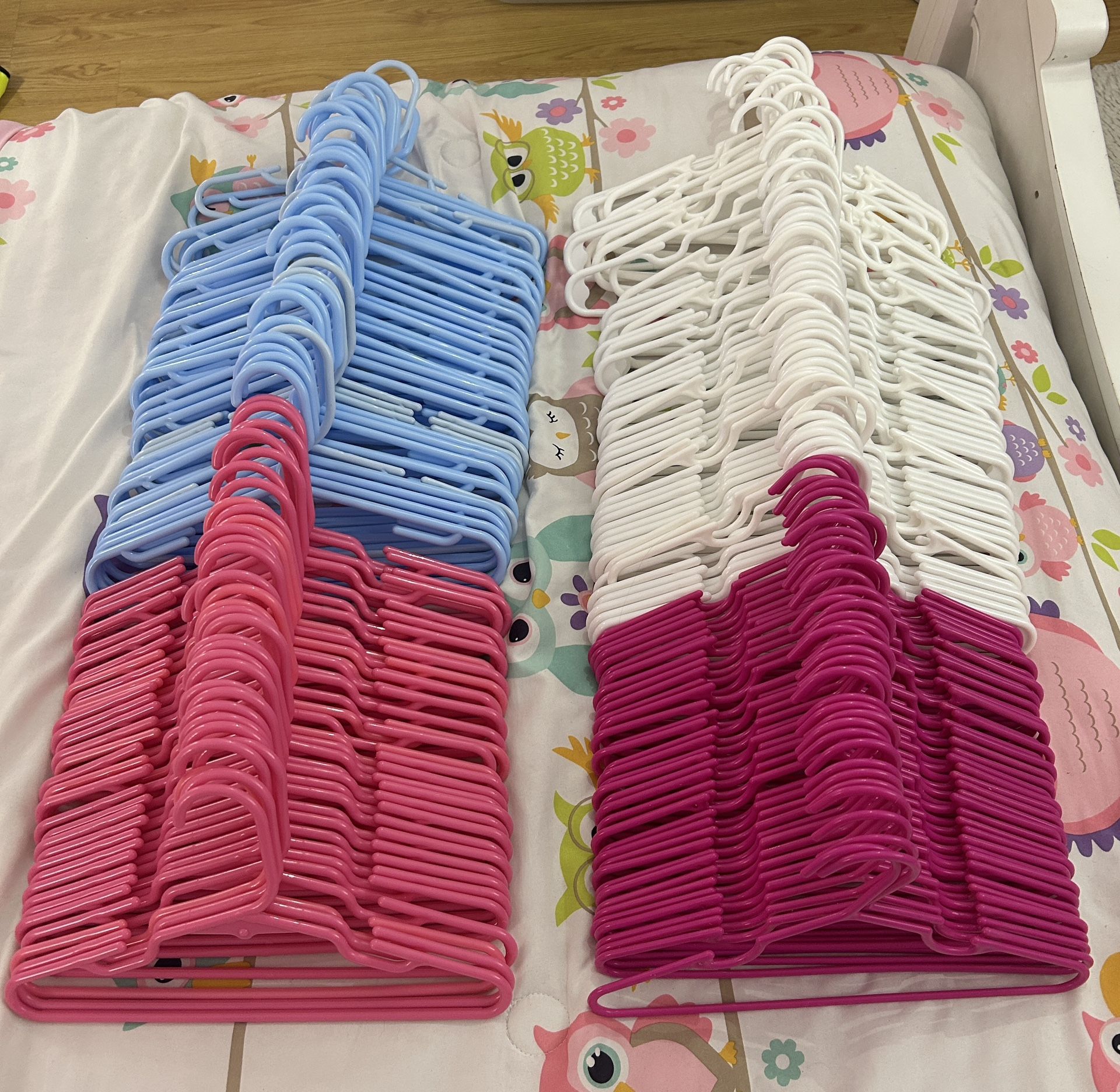 Plastic Kids Hangers for Closet 