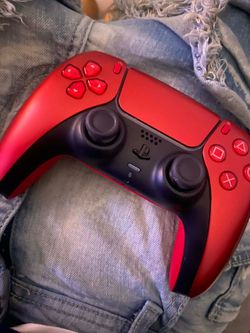 Red ps5 controller
