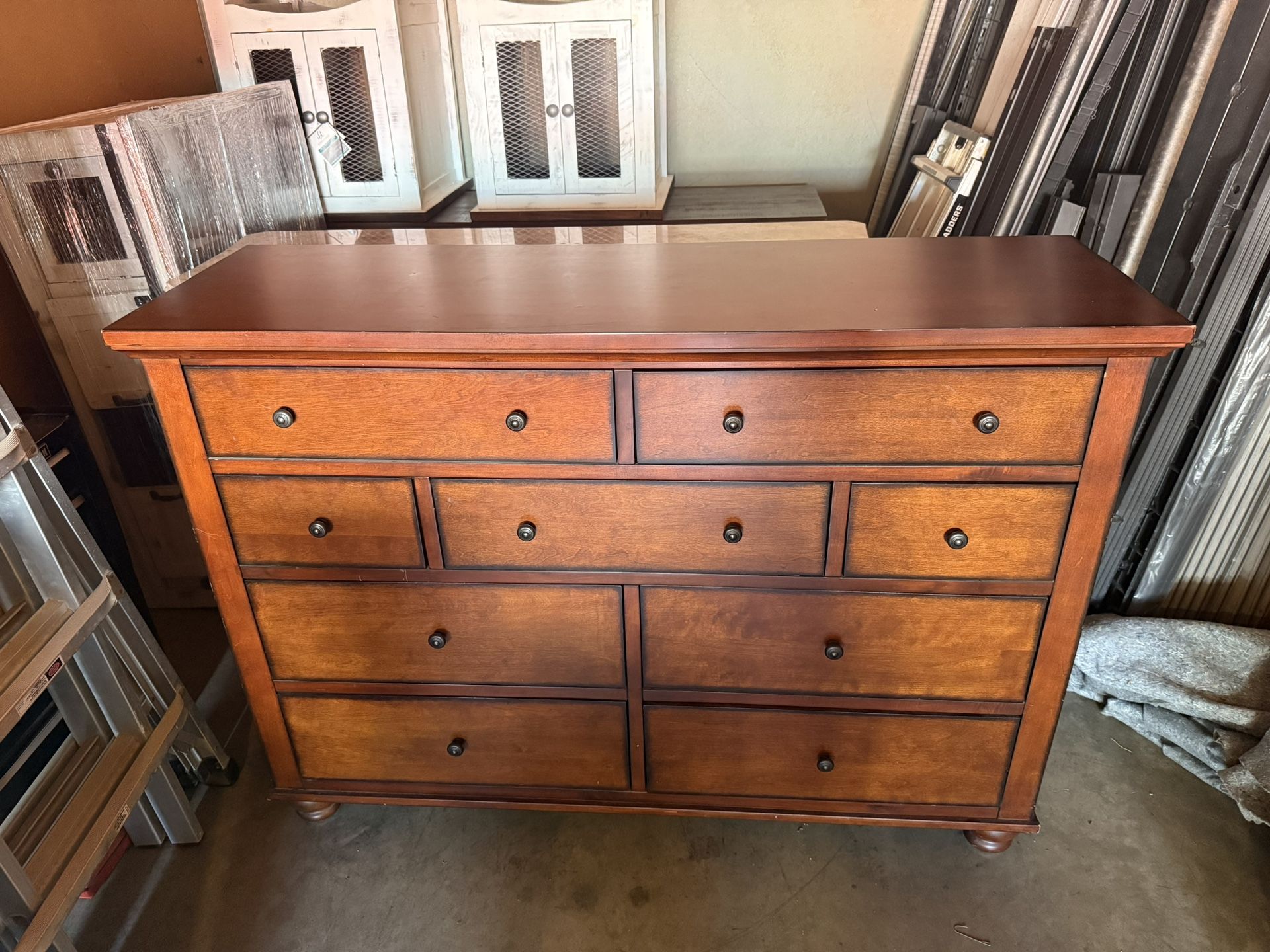 Dresser 9 Drawers