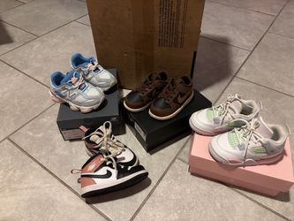 Baby shoes size 6c and 7c