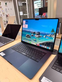 Macbook Air 15" 2024 M3 8GB 256GB