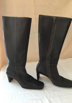 Anne Klein Leather Knee High Boots - size 6