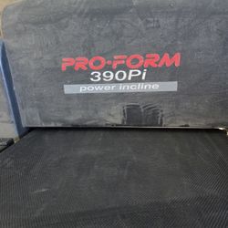 Proform 390Pi Treadmill