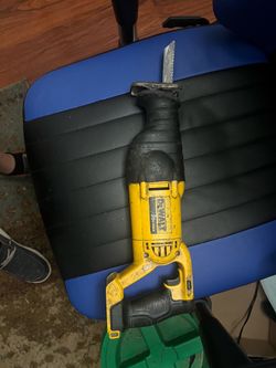 20v dewalt Sawzall