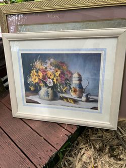 Framed floral print 24“ x 36“ approximately Framed floral print 24” x 36”