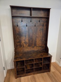 Rustic Farmhouse Hall Tree / Entryway Bench — Excellent Condition