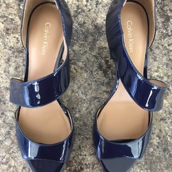 Women’s Calvin Klein shoes size 8