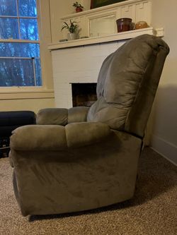 Beige Recliner- Like New