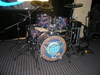 Yamaha Stage Custom 5-Piece Drum Kit Bundle (With Cases, Hardware & Extra Heads)