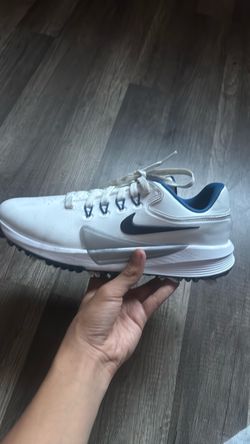 Nike Mens Victory Pro 4
