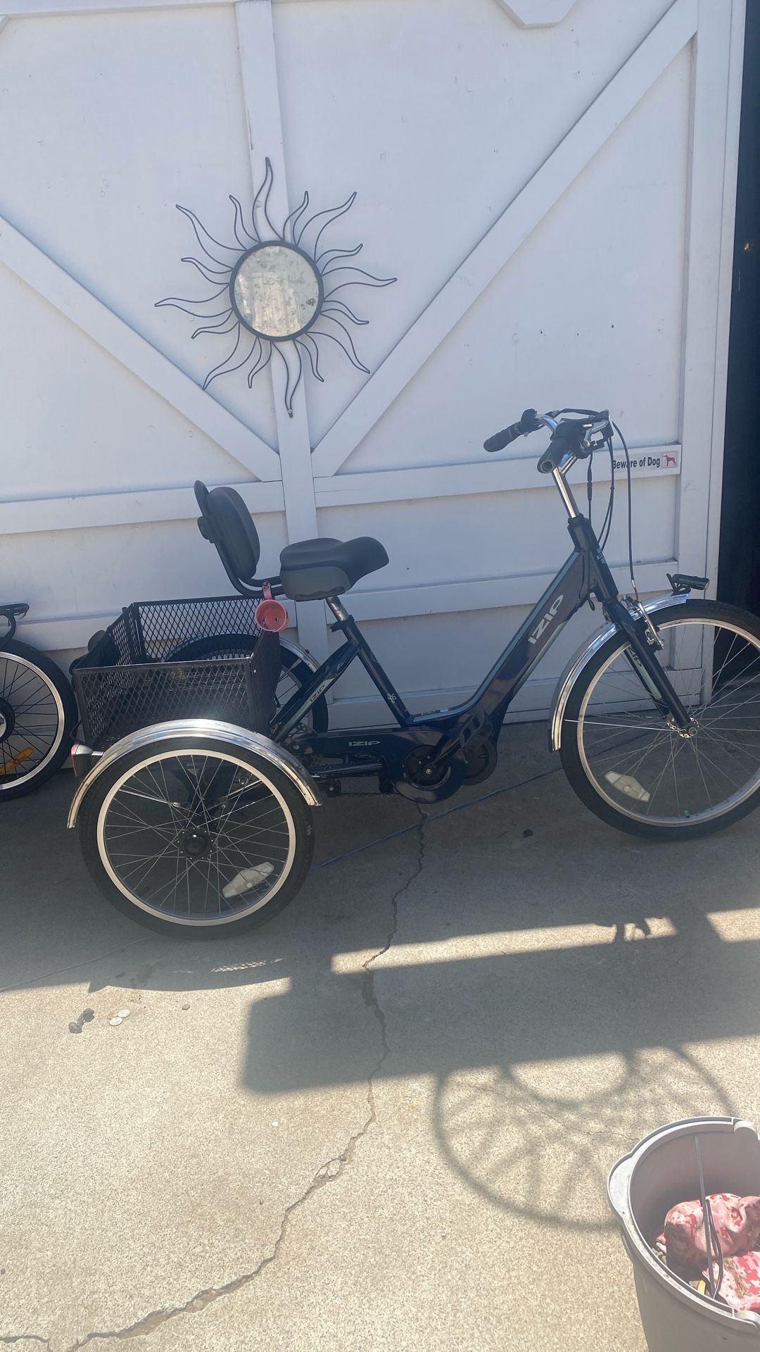IZip E-Trike
