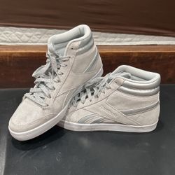 Women’s Size 8 Glitter Reebok’s 