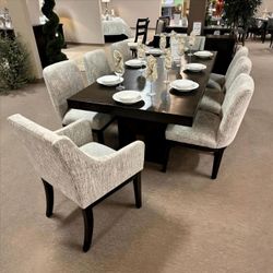 Burkhaus Dark Brown Extendable Dining Set
Table & 6 Side Chairs
