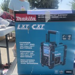 Makita Jobsite Radio