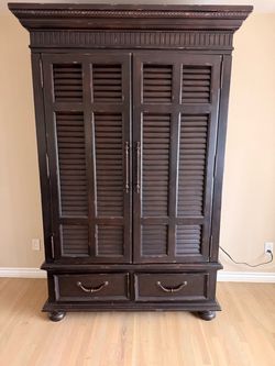 Armoire