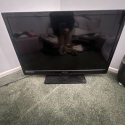 32 Inch Emerson TV