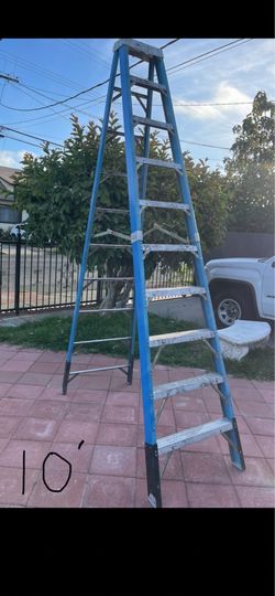 Excellent Condition 10ft and more sizes available Fiberglass Ladders 🪜