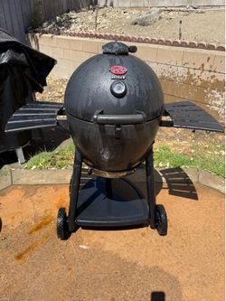 Chargriller akorn grill
