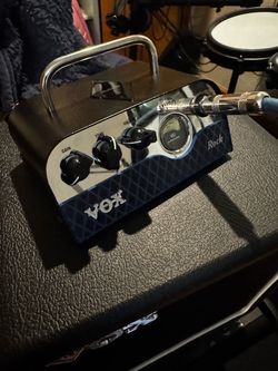 Vox MV50 Rock 50w hybrid amp head