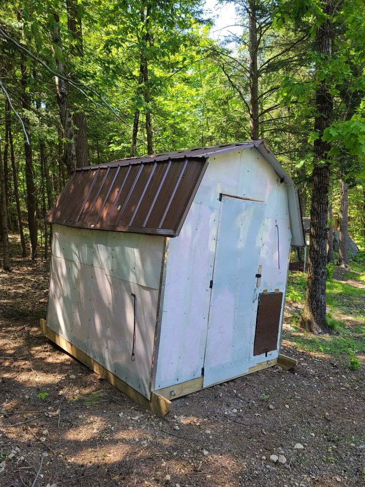 8X8 SHED - GOATHOUSE/CHICKEN COOP/BOB HOUSE/STORAGE SHED/VERY TINY HOUSE ;)