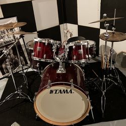 Tama Drum Set Complete