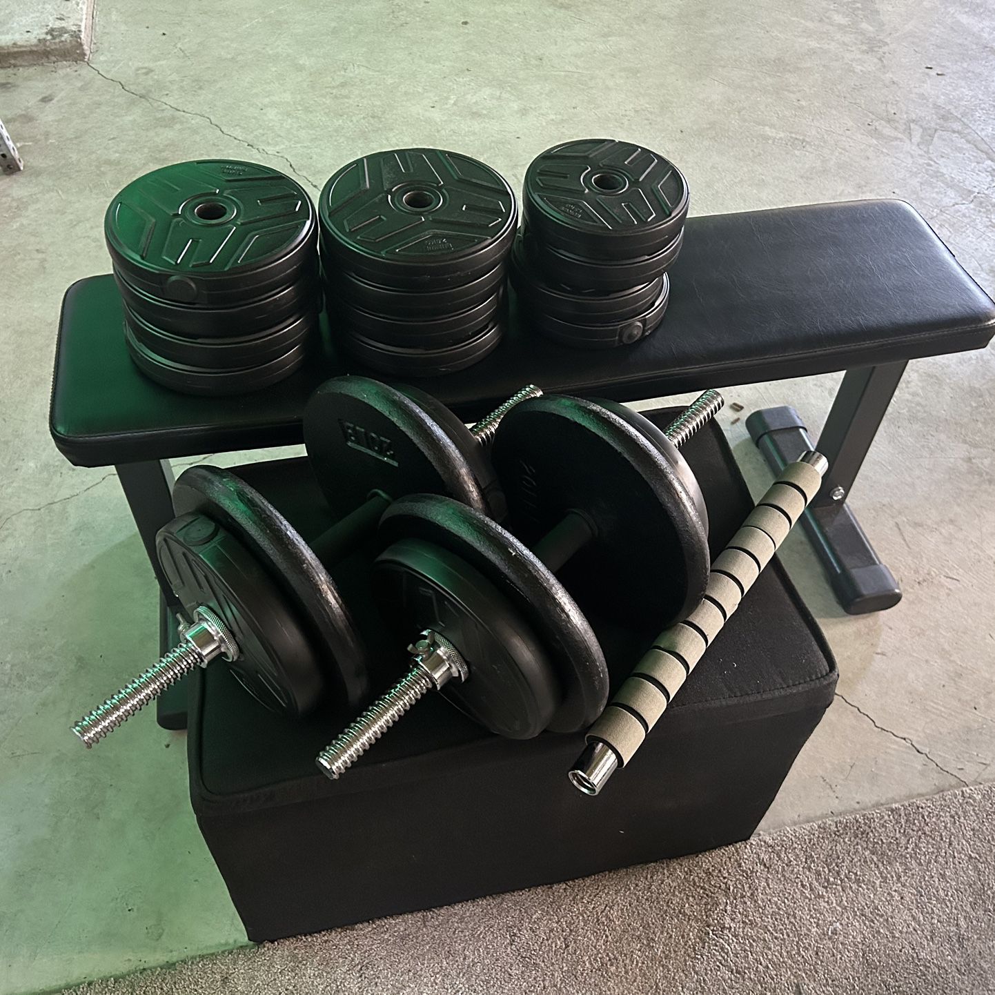 Up to 80 lbs Adjustable Dumbbell Set w Bench