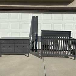 Baby Crib Converts to Full Bed w/ Matching Dresser