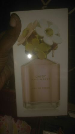 Marc Jacob Daisy perfume