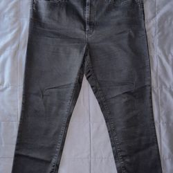 Levi’s 724 High Rise Straight Crop