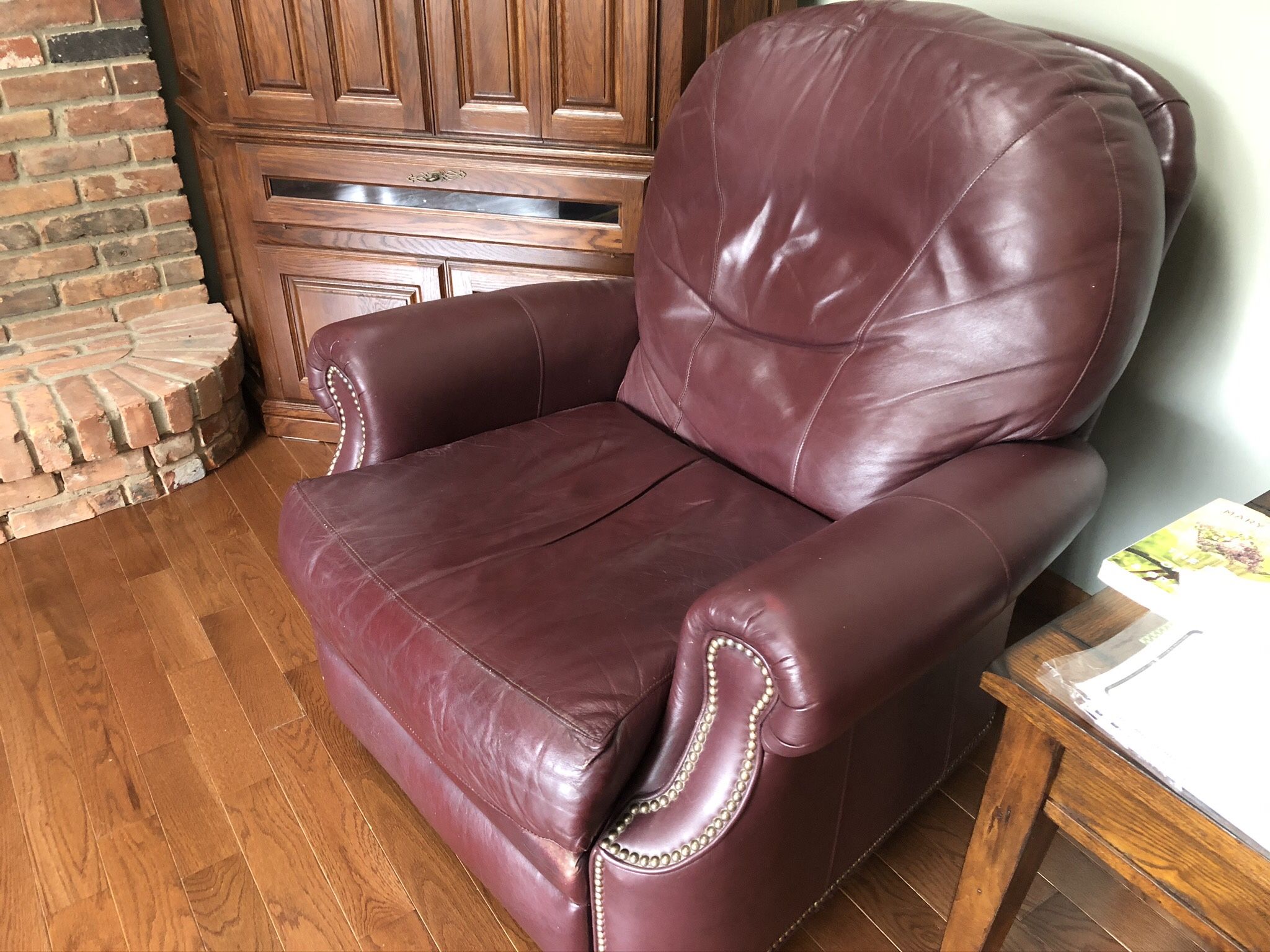 Leather Recliner for Sale in Swormville, NY OfferUp