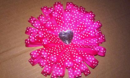 Pink polk a dot bow