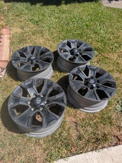 2022 tacoma trd sport 17" wheels