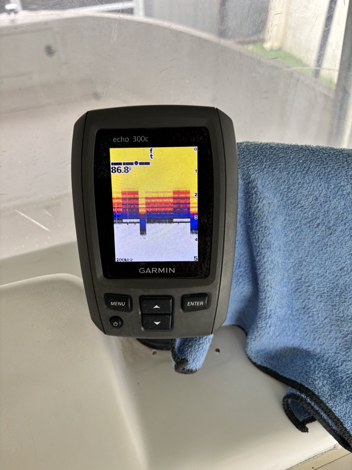 GARMIN Fish Finder Echo 300C With Transducer