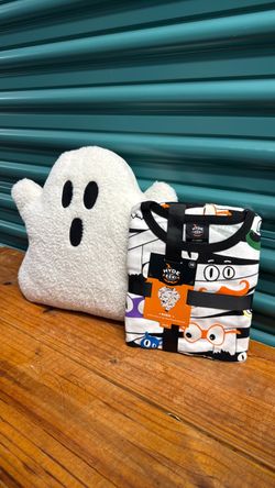 NEW Kids Halloween Pajamas Size 10 + Ghost Pillow Bundle