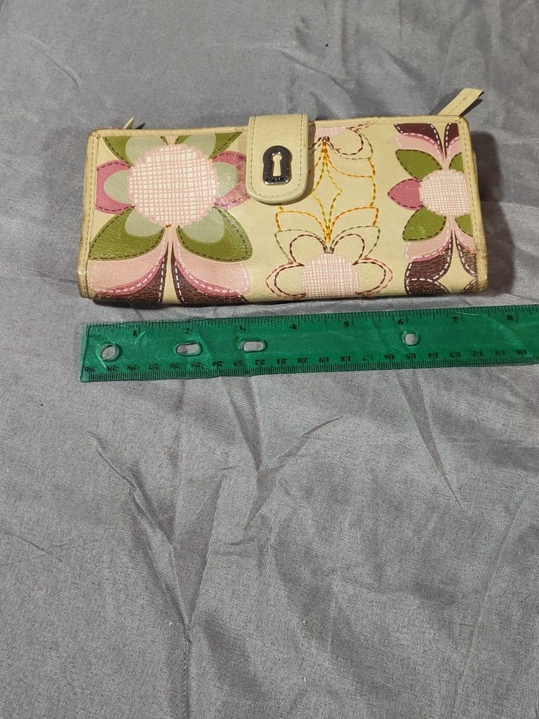 Fossil Wallet
