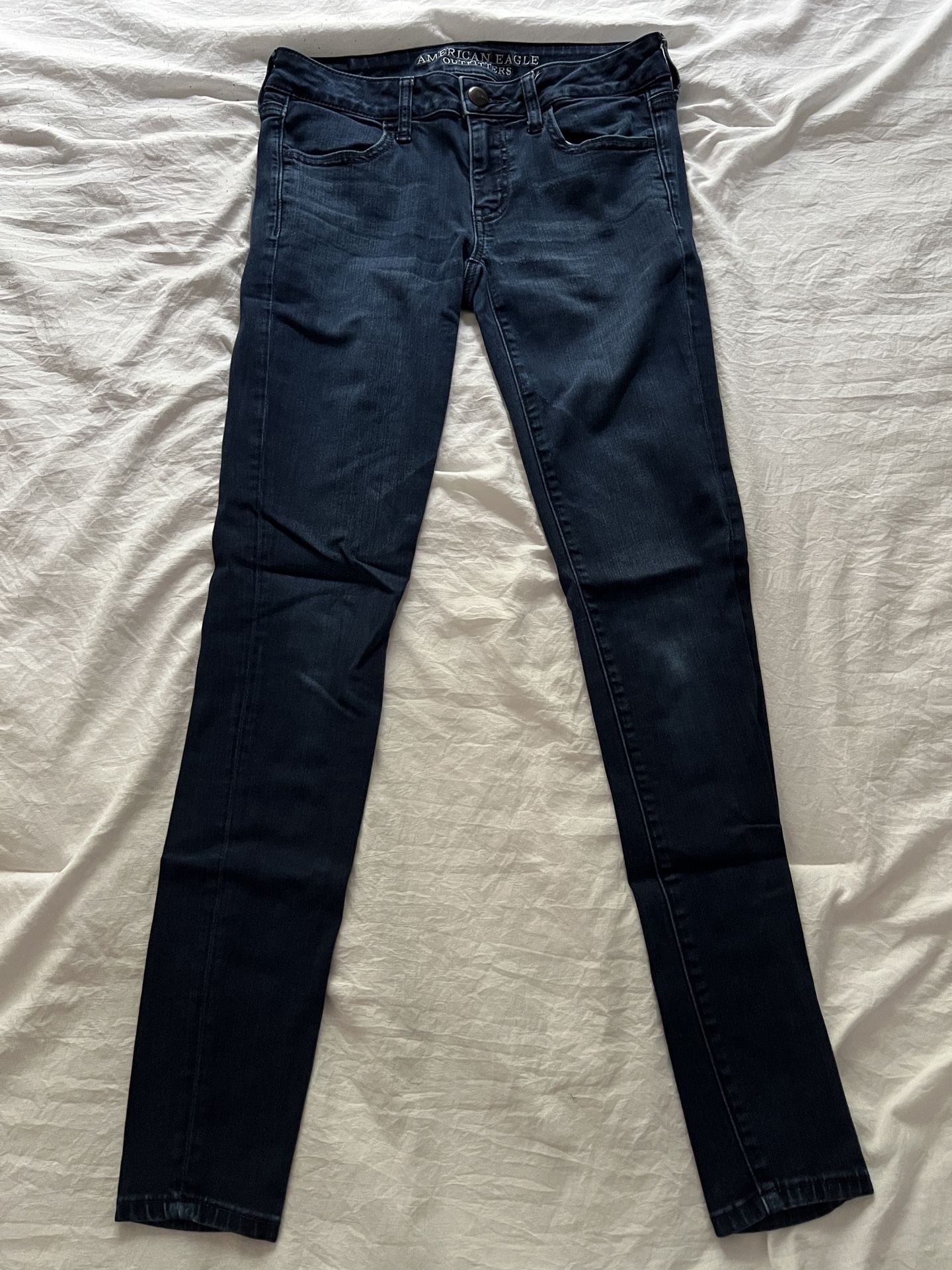 American Eagle Jeans (size 6)