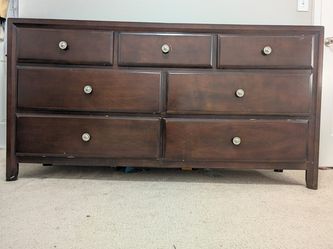 Ashley Danabrin Dark Brown Wood 7-Drawer Dresser
