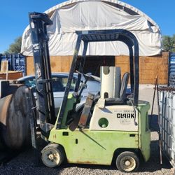 Clark Forklift  2500lb Capacity 
