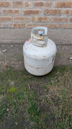 Propane tanks empty $15 each have 2