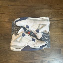 Jordan 4 Midnight Navy Size 8.5M